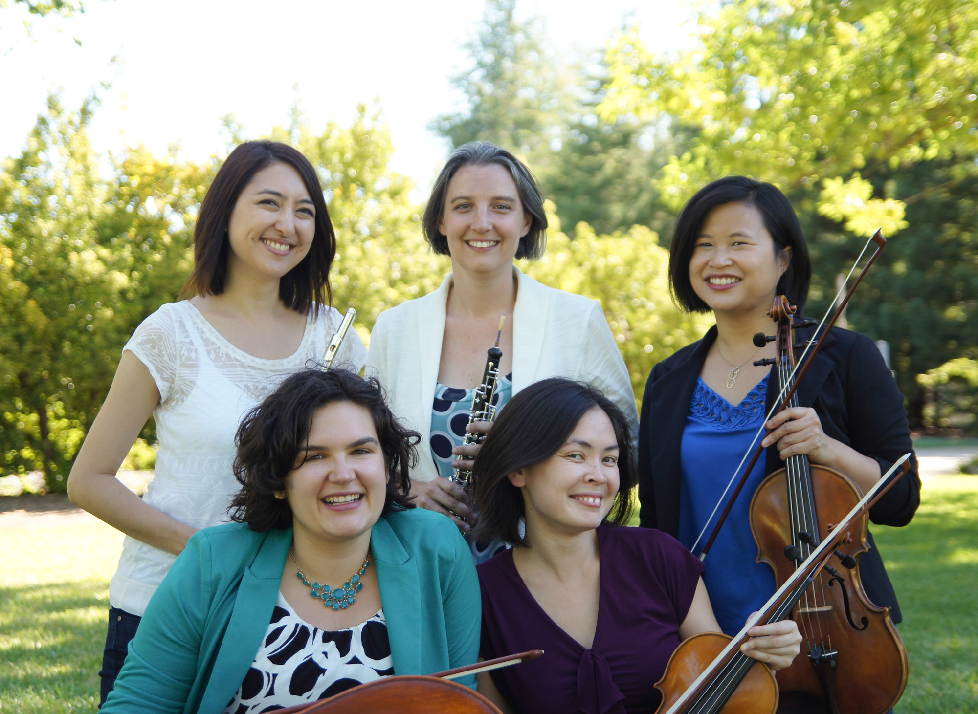 THE DIVISA ENSEMBLE (standing L to R): Tomiko Tsai, flute; Adrienne Malley, oboe; Stephanie Ng, viola; (sitting L to R) Sara Styles, cello; Quelani Penland, violin. Courtesy VSO