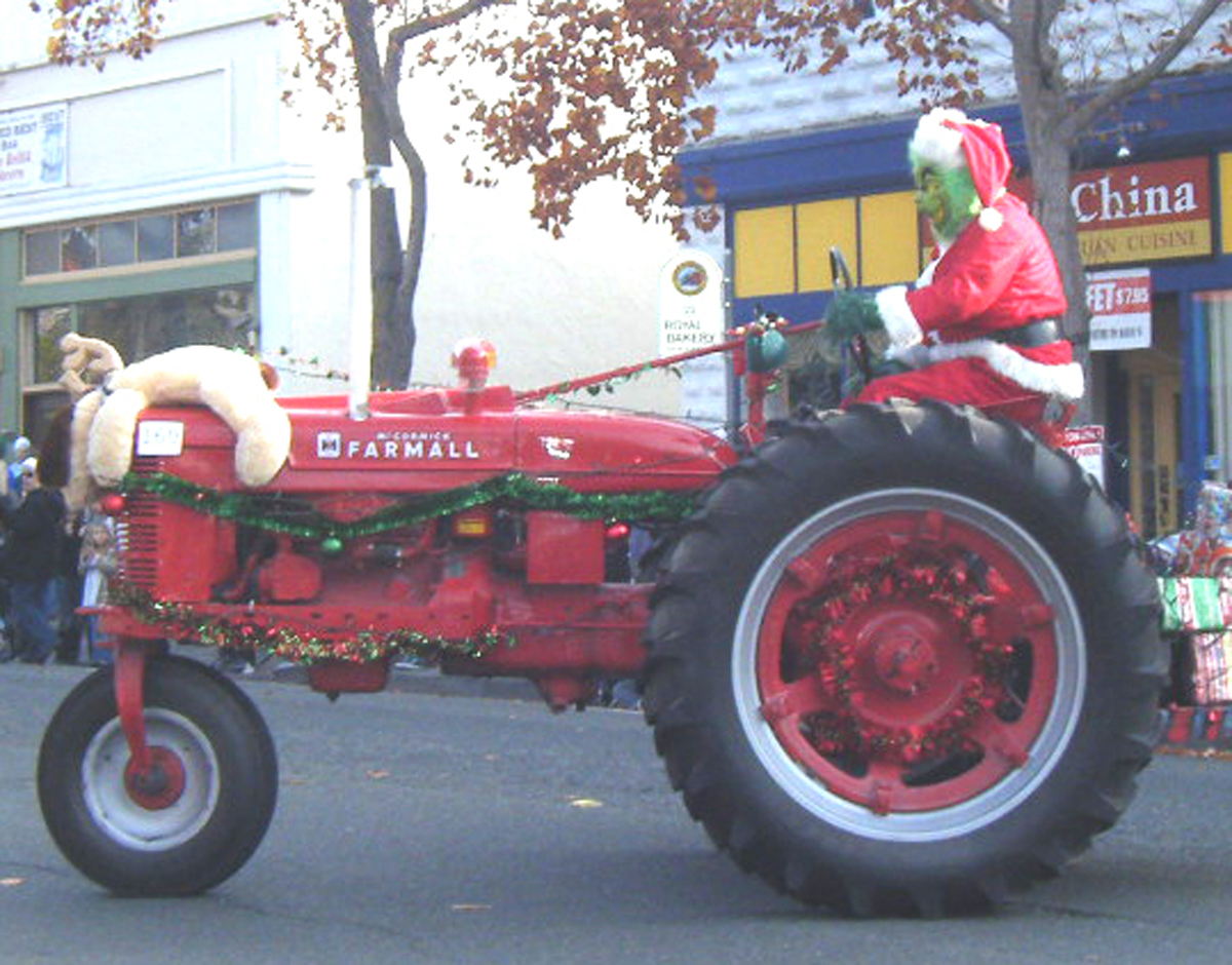 BENICIA’S Christmas Parade starts Saturday at 10 a.m., and you never know who will show up.