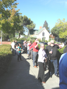 LINED UP in front of Benicia City Hall, spectators wait for the doors to open to the Planning Commission meeting. Donna Beth Weilenman/Staff