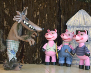 THE THREE LITTLE PIGS and the Big Bad Wolf from “Carnival of the Animals” by the Fratello Marionettes, who will visit Benicia on Sunday. fratellomarionettes.com